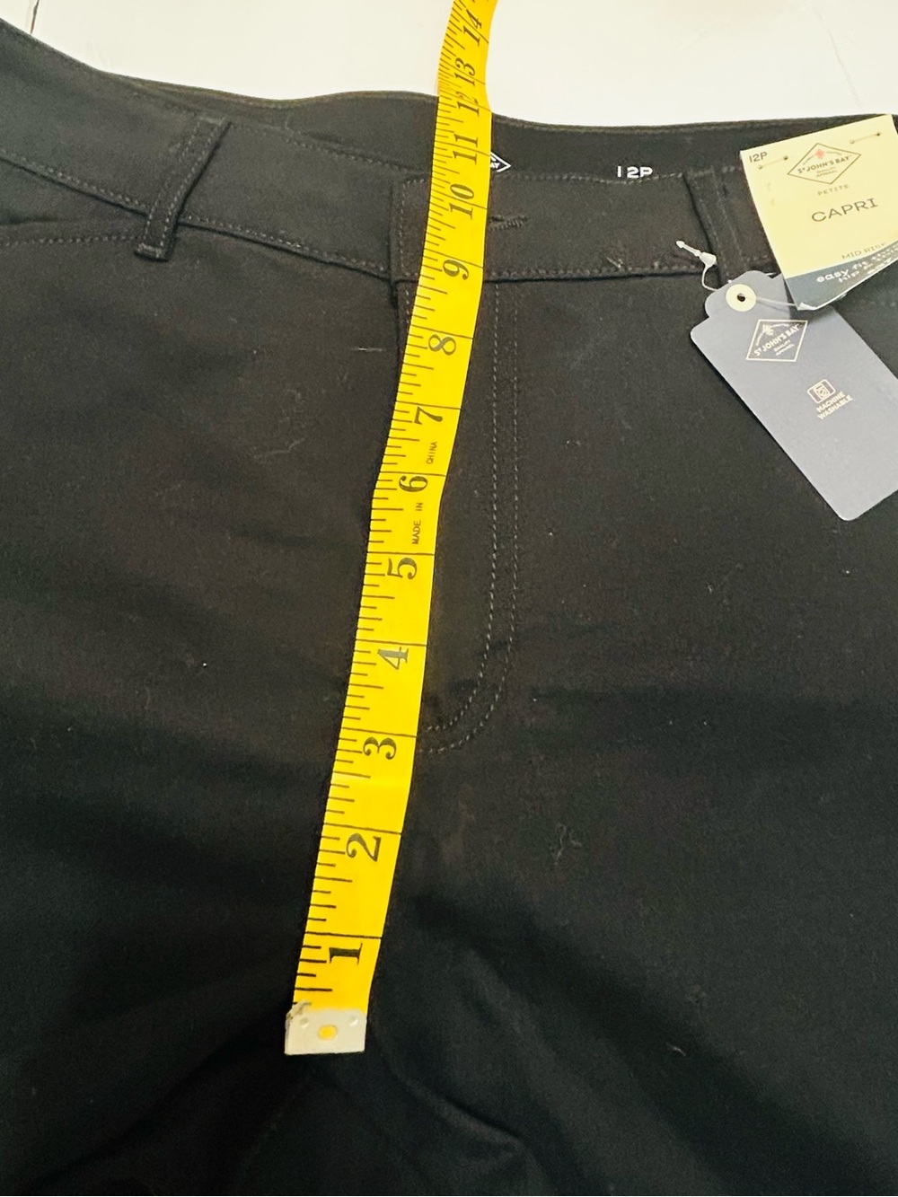 St. John's Bay Women’s MidRise Capri pants Seceretly Slender Black size 12P NWT - Picture 11 of 12